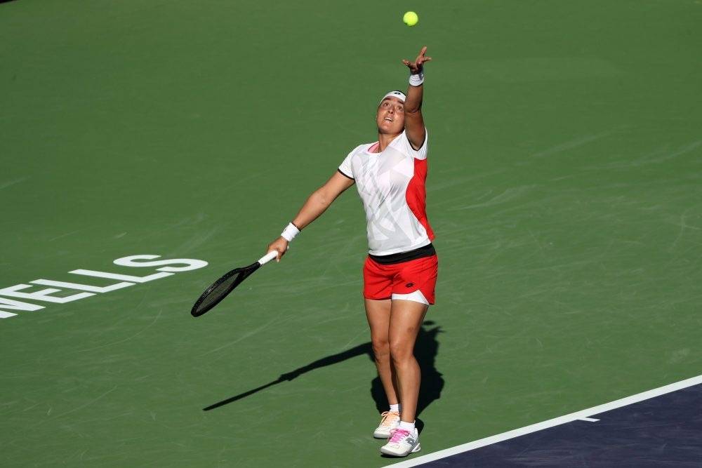 場上展示他 場上展示他