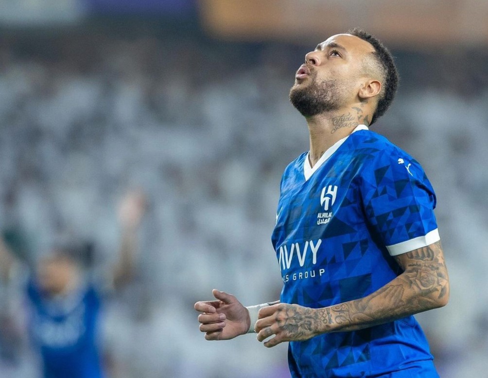 放在隊友身 放在隊友身